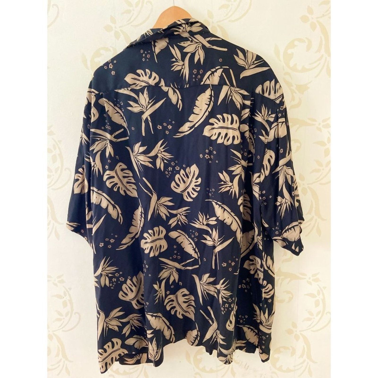 Banana Republic Men's XL Banana Joe 100% Silk Hawaiian Tropical Shirt Size US XL / EU 56 / 4 - 3 Thumbnail