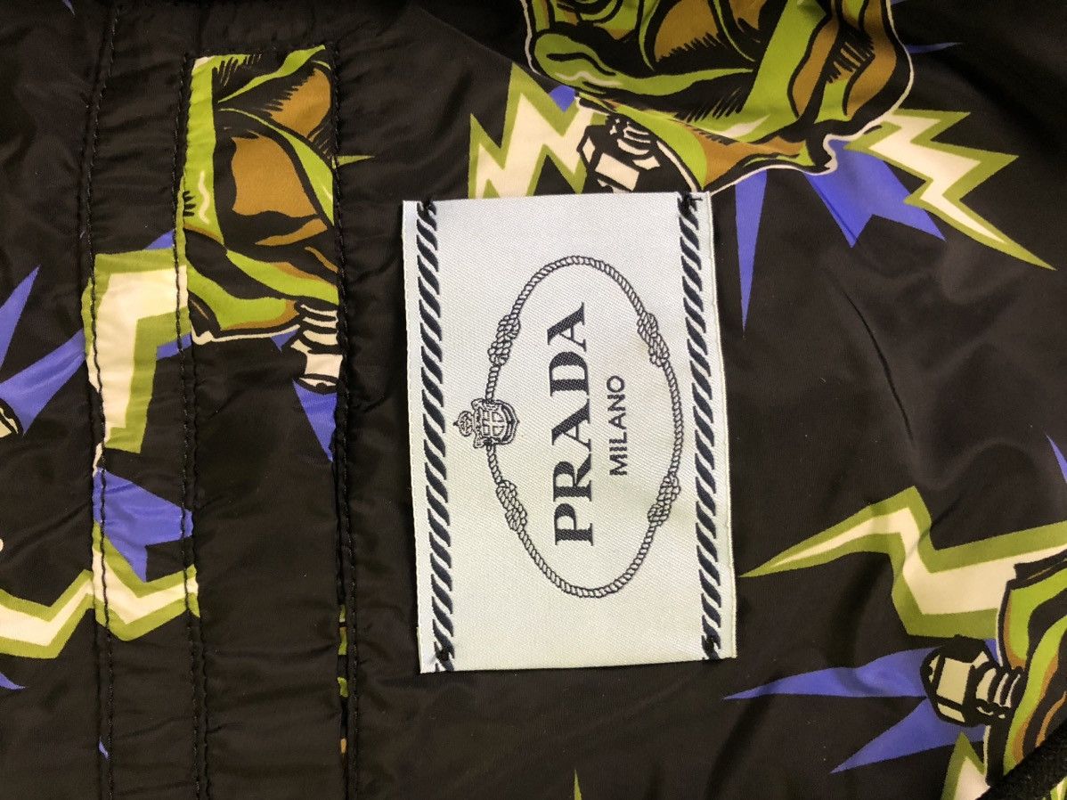 Prada Ss19 Prada rose Lightning Bolt hooded Nylon Windbreaker Size US S / EU 44-46 / 1 - 5 Thumbnail