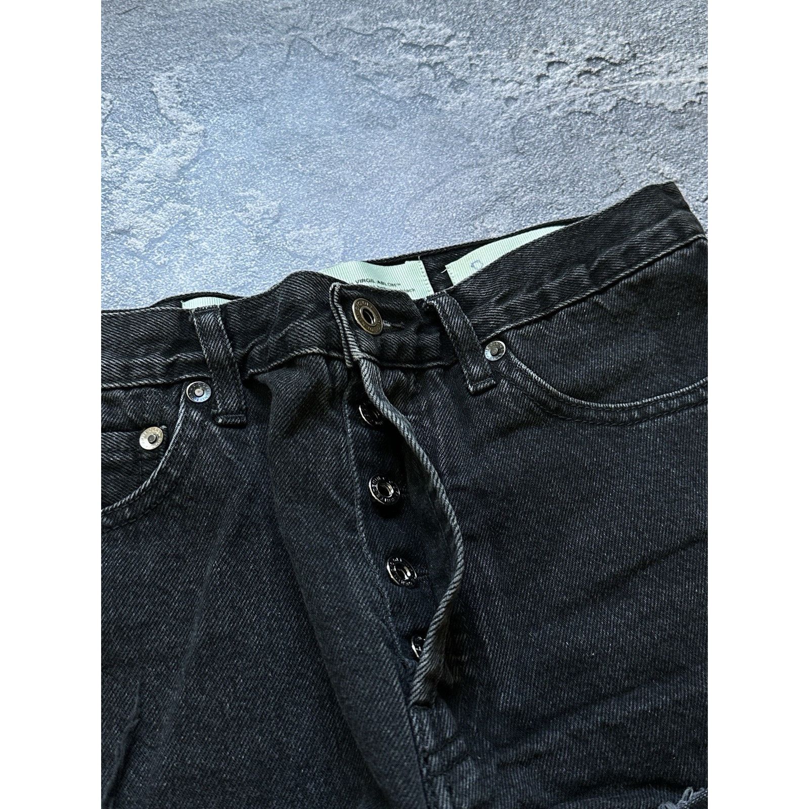 Off-White Off-White Womens Washed Style Denim Mini Shorts Embroidered Size 29" - 8 Thumbnail