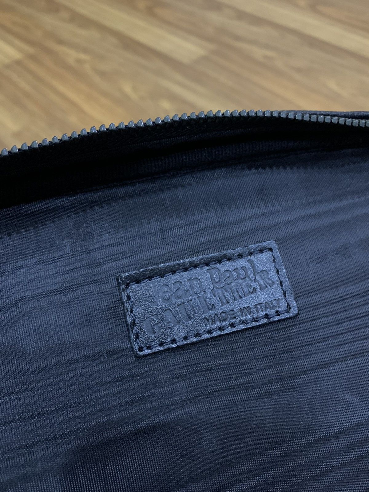 Jean Paul Gaultier JPG INTERNATIONAL HOTEL PASS TOILETRY POUCH COSMETIC BAG Size ONE SIZE - 11 Thumbnail