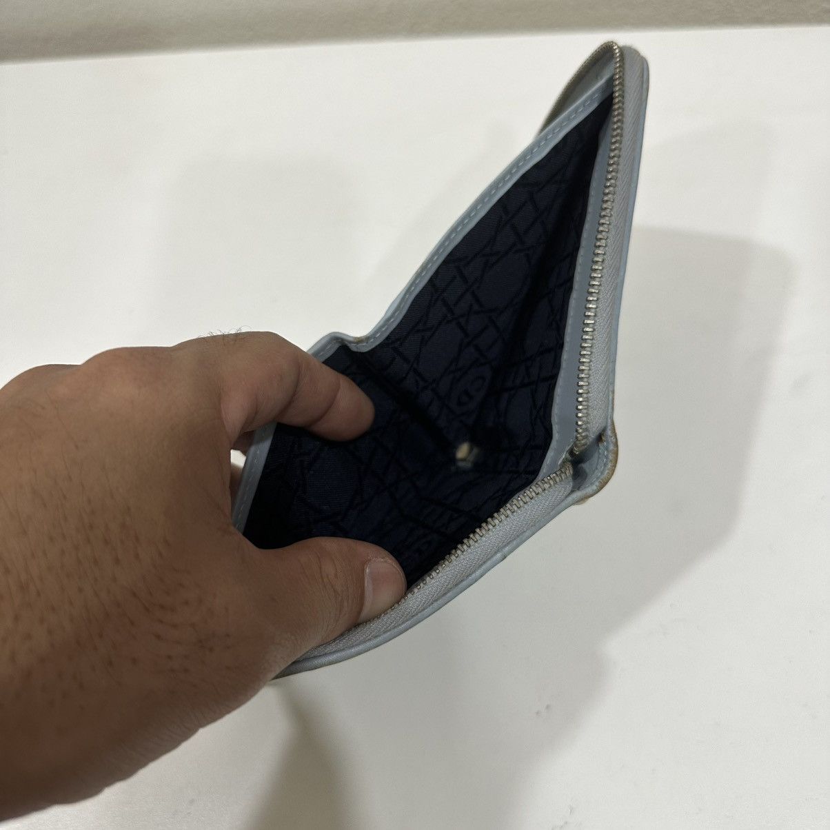 Dior ‼️YES‼️ CHRISTIAN DIOR DENIM ZIPPER SHORT WALLET Size ONE SIZE - 7 Thumbnail