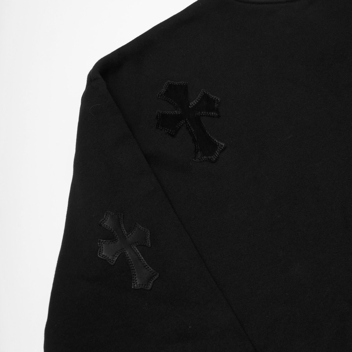 Chrome Hearts CHROME HEARTS PAPER JAM CEMETERY CROSS PATCH BLACK SWEATER BLACK Size US M / EU 48-50 / 2 - 6 Thumbnail