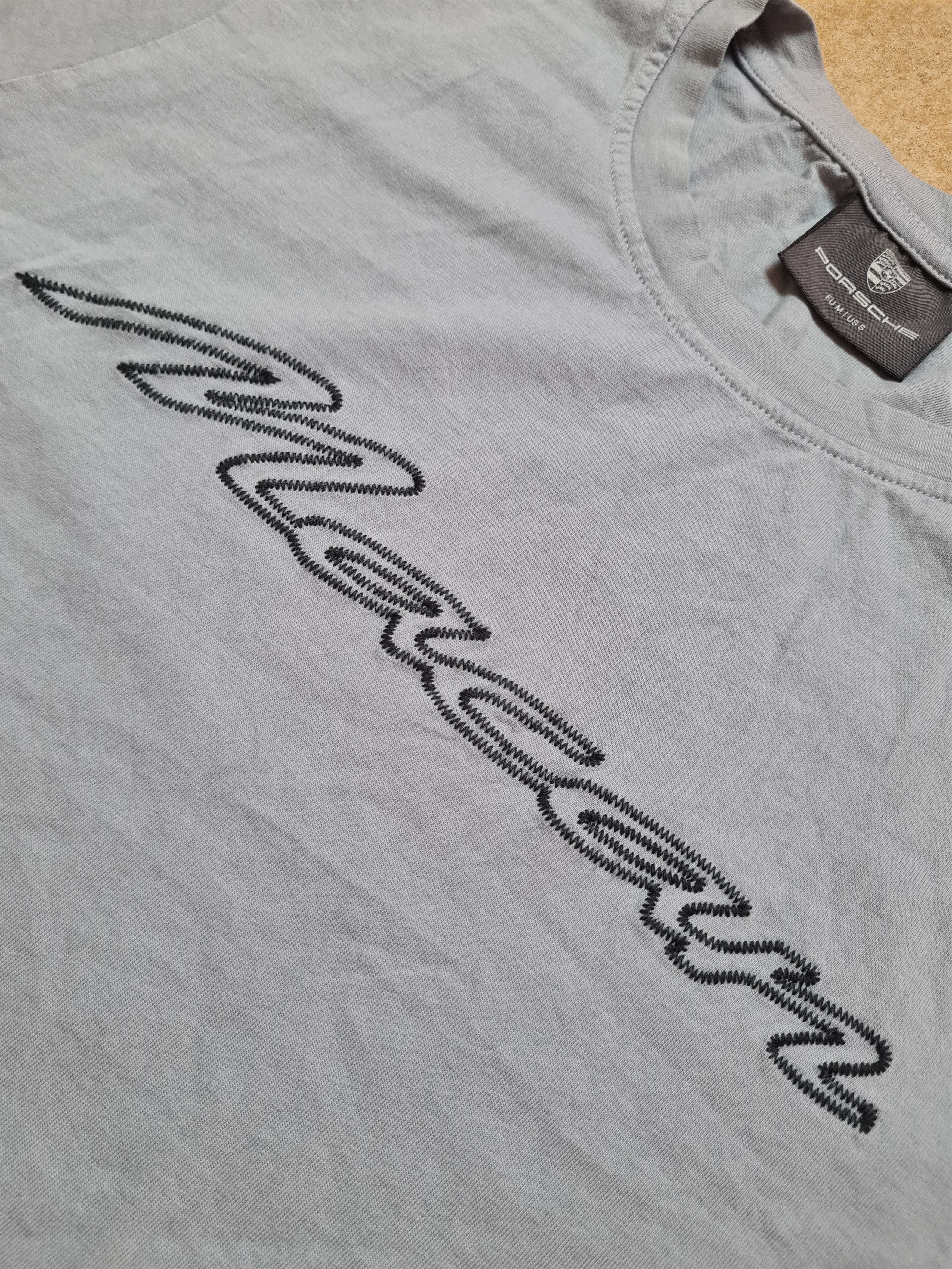 Porsche Design Vintage Shirt Porsche Macan Unisex T-Shirt Grey Size US S Size US S / EU 44-46 / 1 - 15 Thumbnail