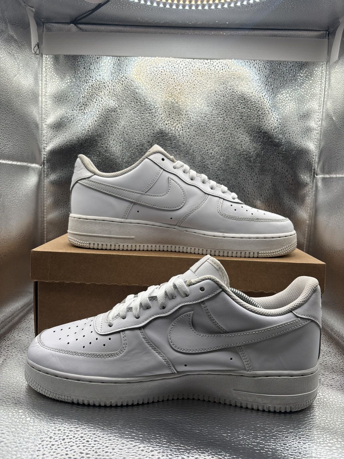 Nike Nike Air Force 1 low triple white Size US 10.5 / EU 43-44 - 5 Thumbnail