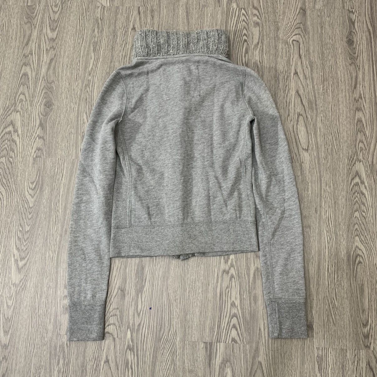 20471120 Vintage Abercrombie and Fitch gray sweater cardigan Size US S / EU 44-46 / 1 - 6 Thumbnail