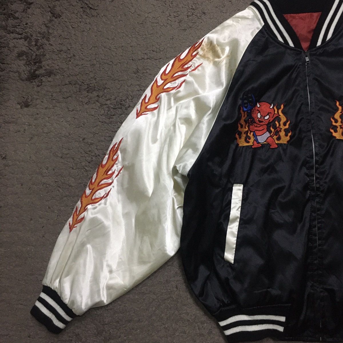 Japanese Brand × Vintage Rare Devils Embroidery Sukajan Jacket Size US XL / EU 56 / 4 - 2 Thumbnail