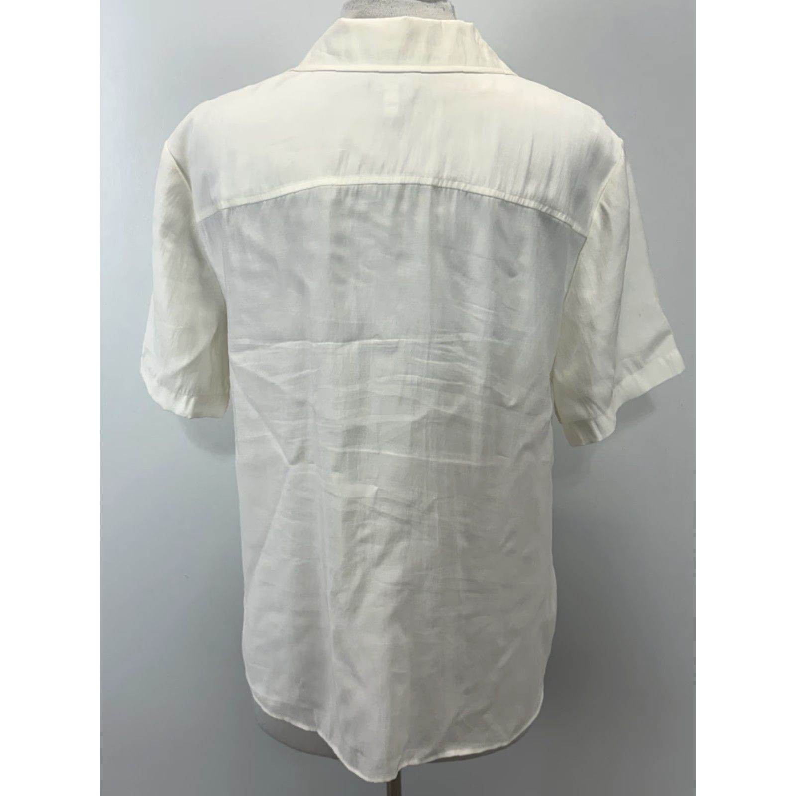 Vintage Chicos Button-Up Top Shirt XL Womens Ivory Short Sleeve Modal Blend Button-Up Shirt Sz 3 US X-Large Chicos Womens Shirts 3XL? Size XL / US 12-14 / IT 48-50 - 3 Thumbnail