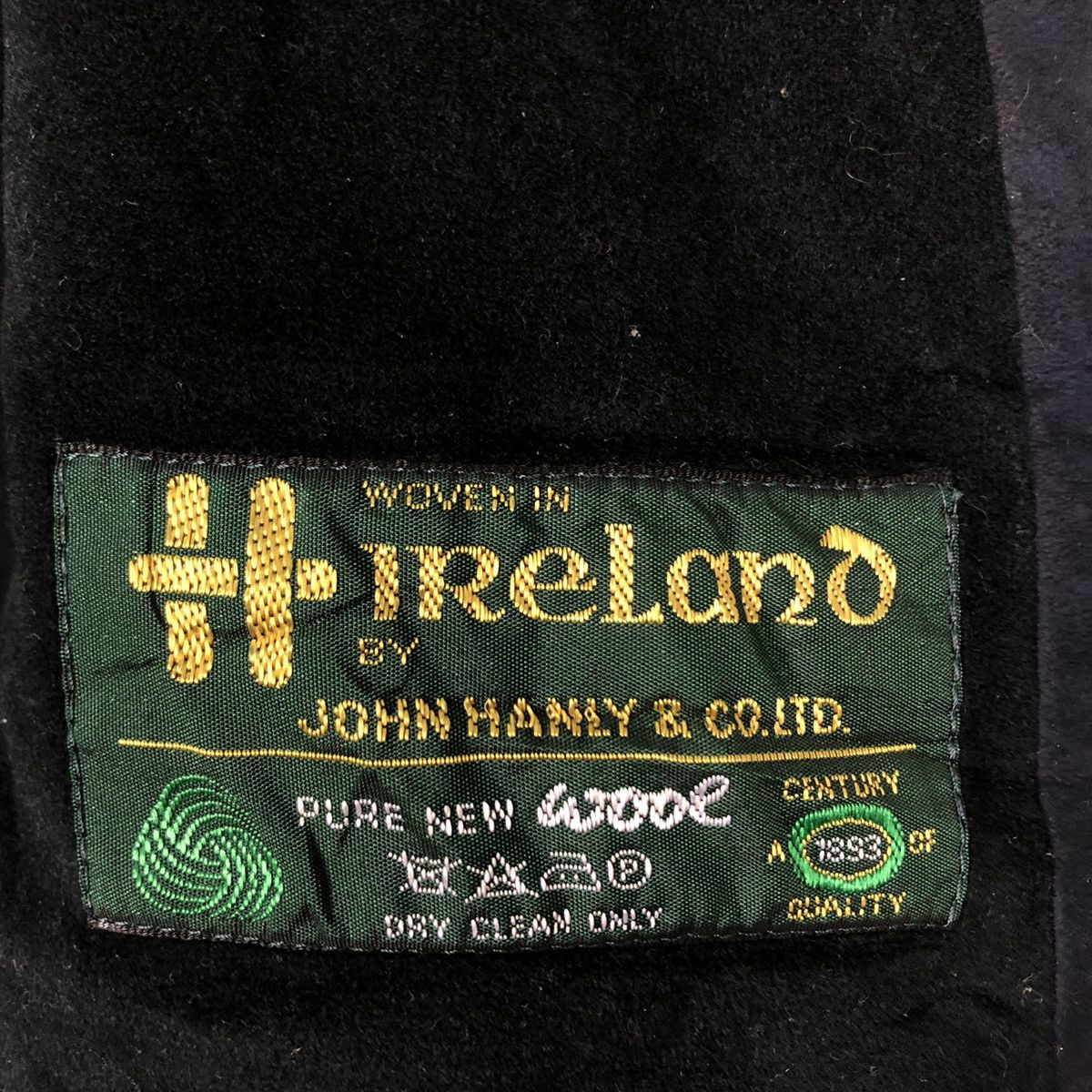Japanese Brand 🔥Vintage Wool Waist Coats Tartan Design Woven in Ireland Size US L / EU 52-54 / 3 - 17 Thumbnail