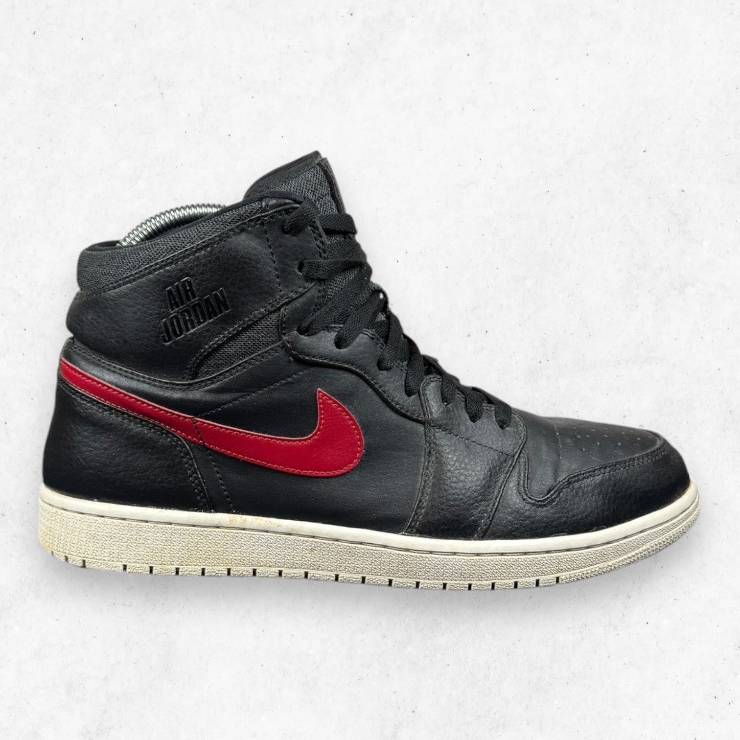 Jordan Brand Air Jordan 1 Retro High Rare Air Black Red Sz 11.5 Size US 11.5 / EU 44-45 - 1 Thumbnail