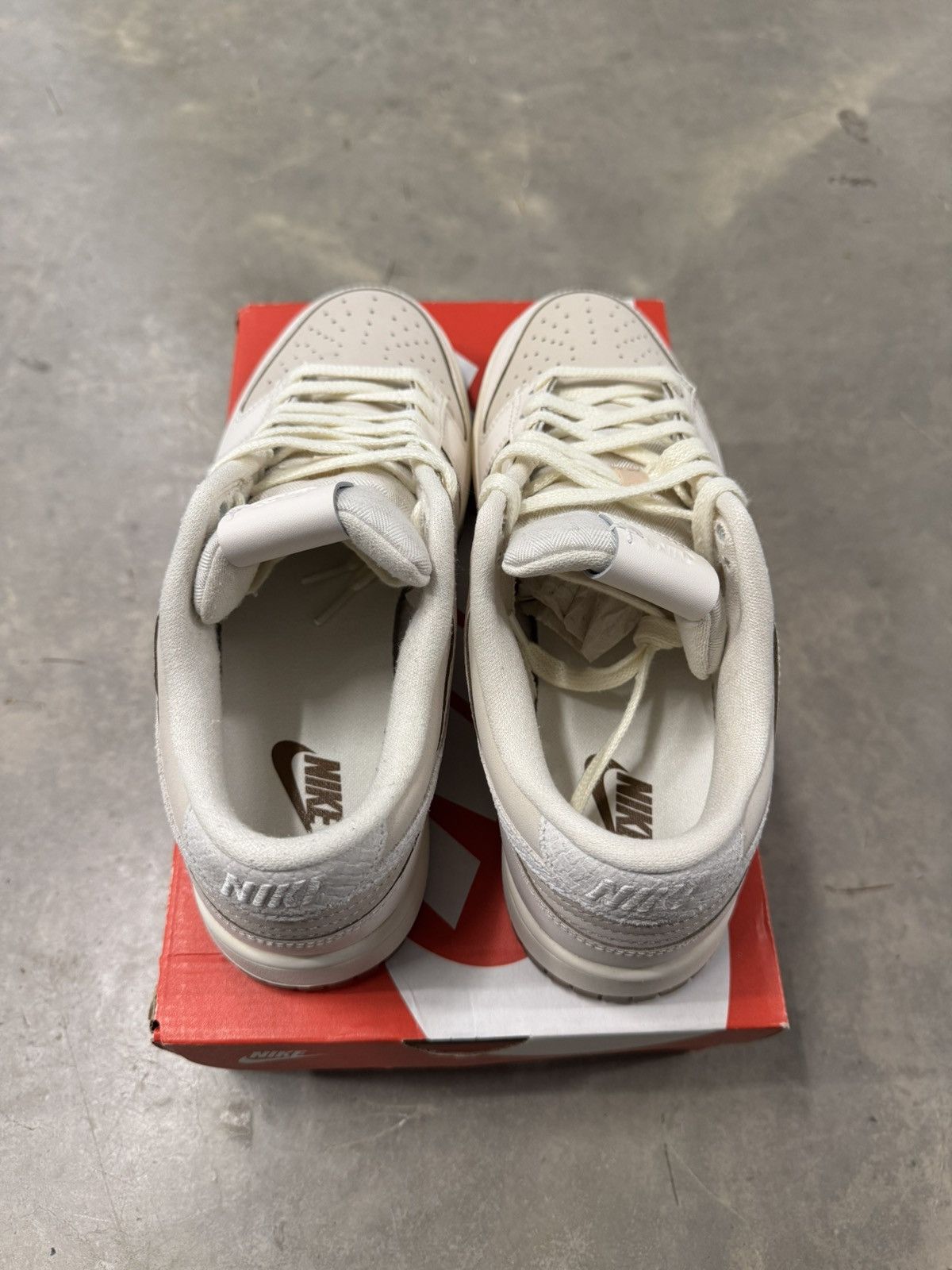 Nike Nike Dunk Low Pale Ivory Light Tan Size 9 Size US 9 / EU 42 - 5 Thumbnail