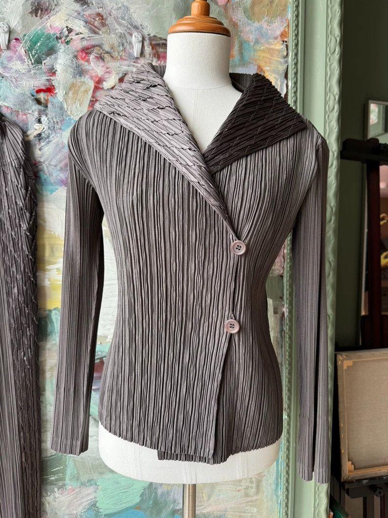 Issey Miyake Issey Miyake size:1 A grey main line pleated cardigan Size XS / US 0-2 / IT 36-38 - 4 Thumbnail