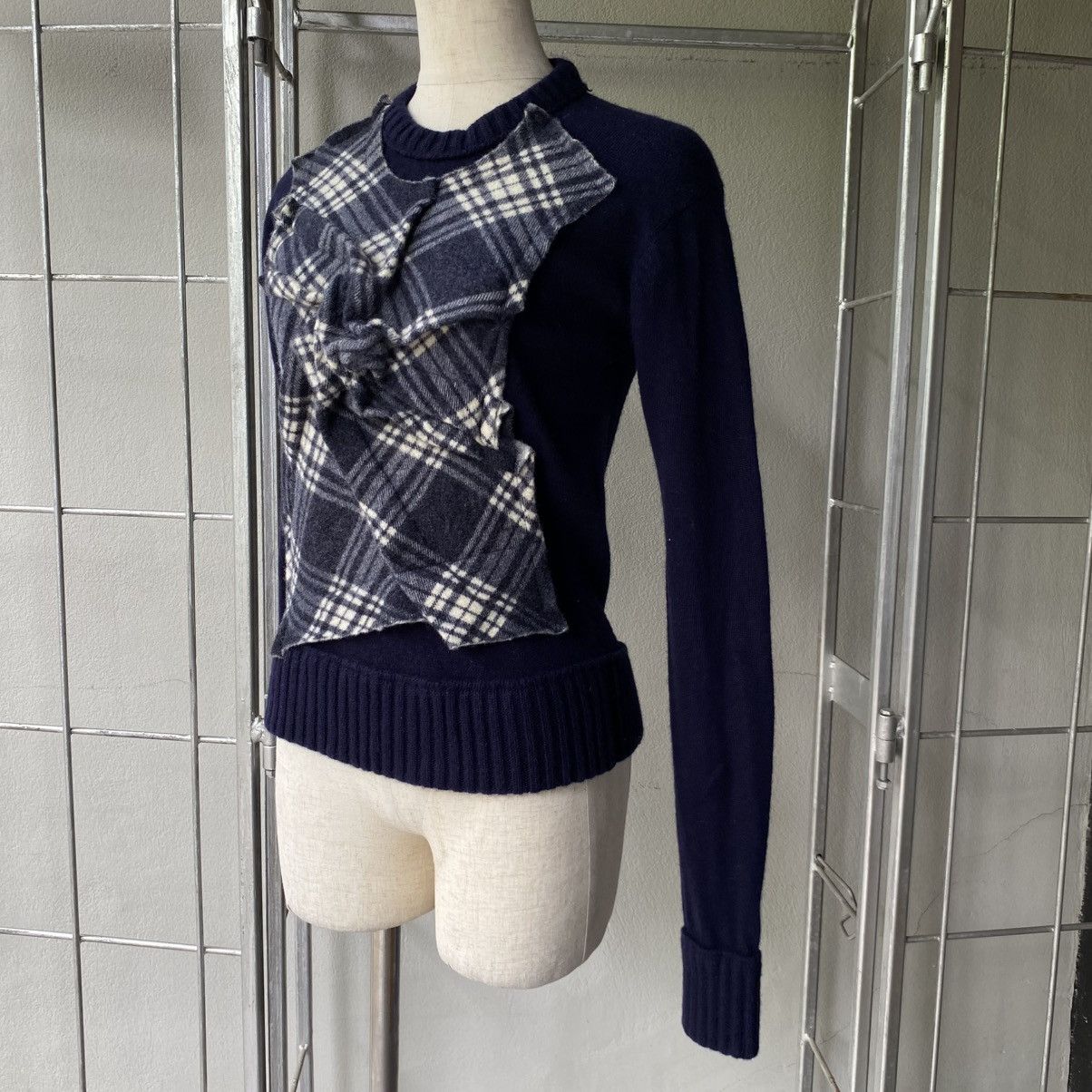 Japanese Brand A/T Navy Blue Sweater with Plaid Ruffle Front Size S / US 4 / IT 40 - 13 Thumbnail