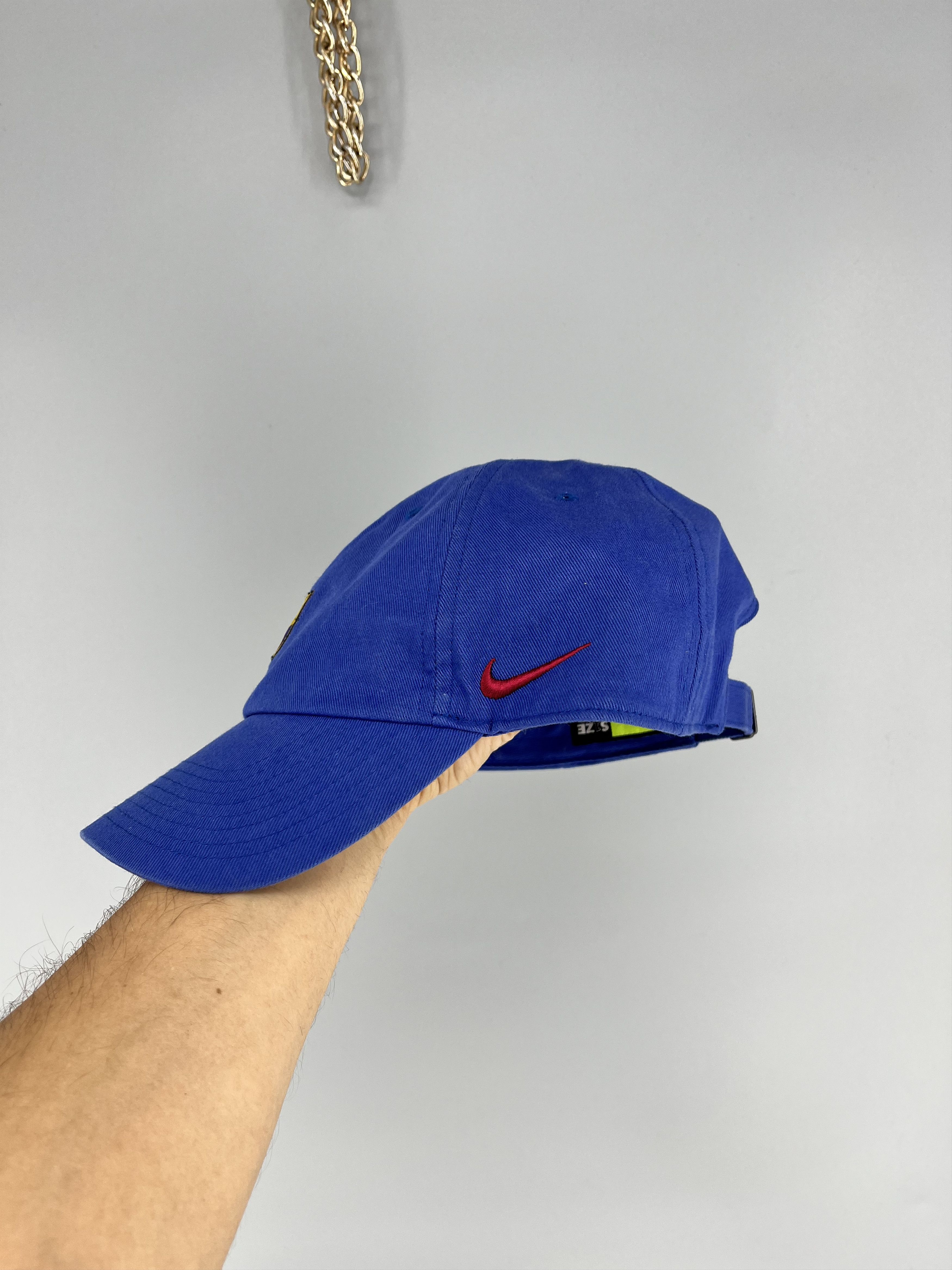 Vintage Vintage 00s Nike Barcelona FC Centre Logo Swoosh Cap y2k og Size ONE SIZE - 3 Thumbnail