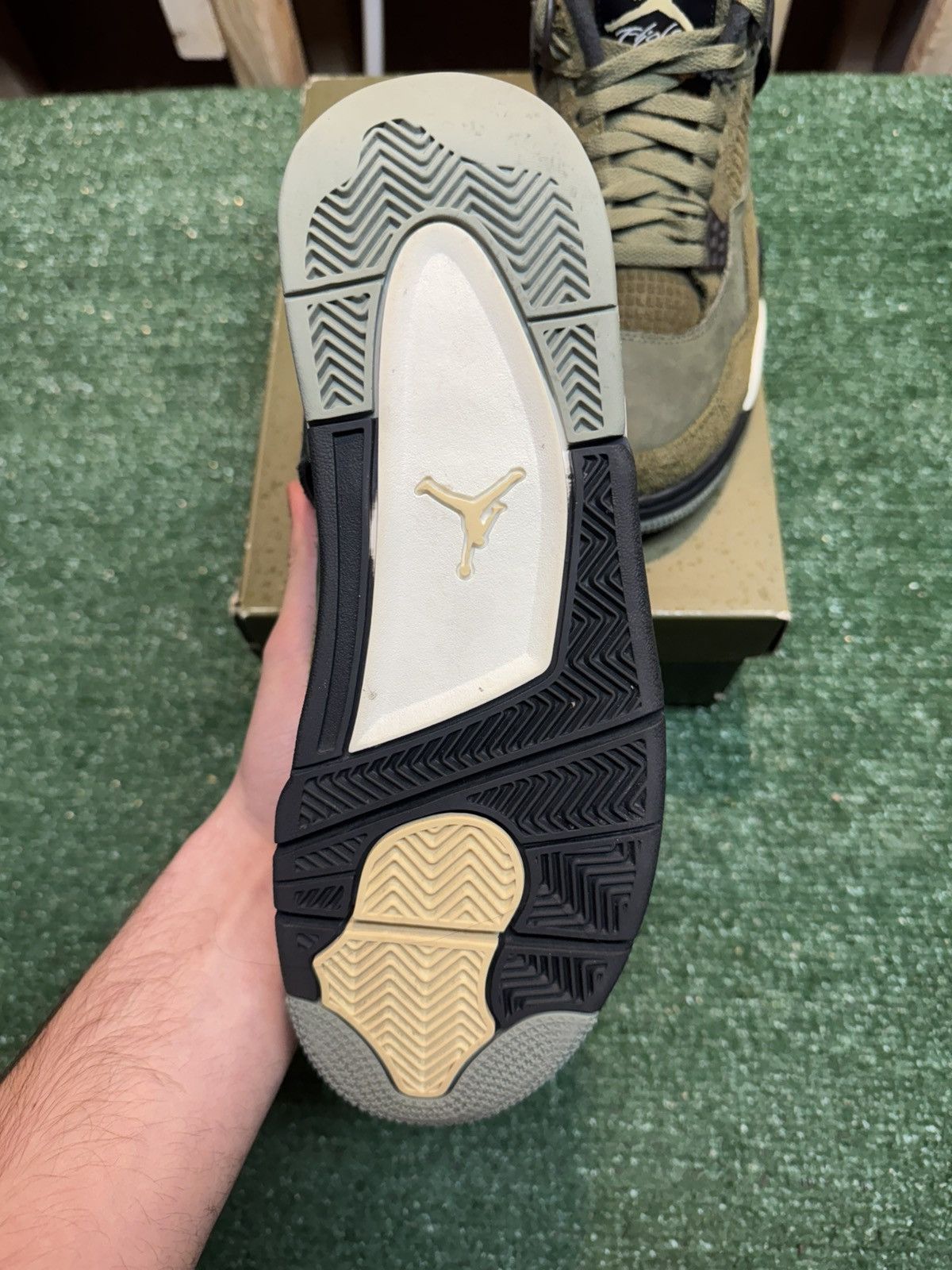 Jordan Brand Jordan Retro 4 Olive Green Size 9 Size US 9 / EU 42 - 4 Thumbnail