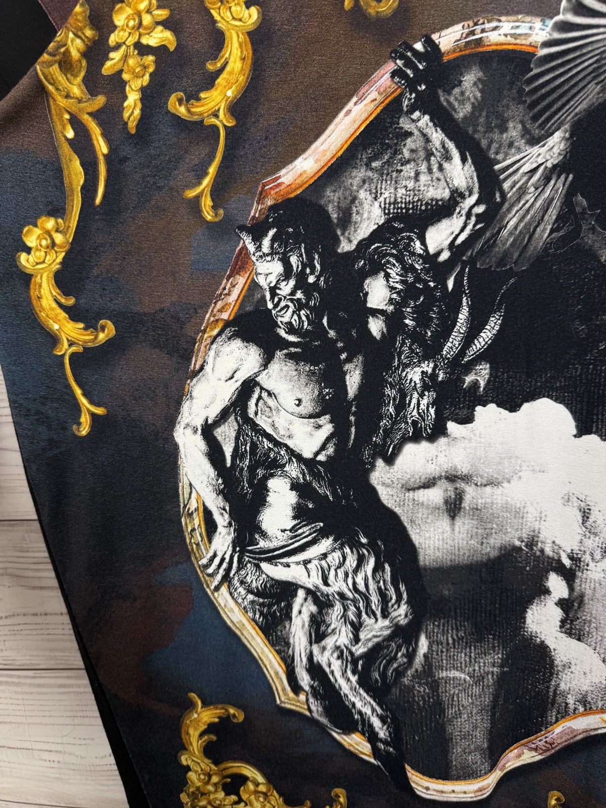 Just Cavalli Just Cavalli Firenze Big Logo All Over Print T-Shirt Tee Size US S / EU 44-46 / 1 - 4 Thumbnail