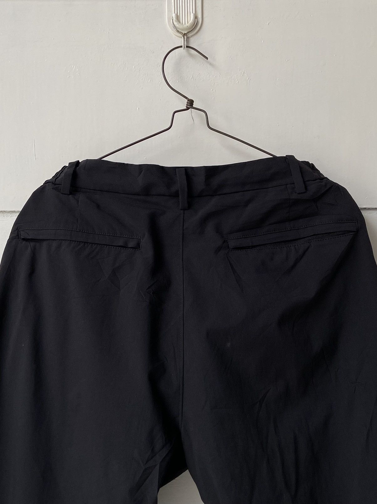 Theory × Uniqlo UNIQLO x THEORY Black Pants Size US 31 - 5 Thumbnail