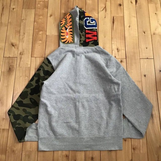 Bape BAPE Grey x 1st camo shark full zip hoodie a bathing ape Size US L / EU 52-54 / 3 - 2 Thumbnail