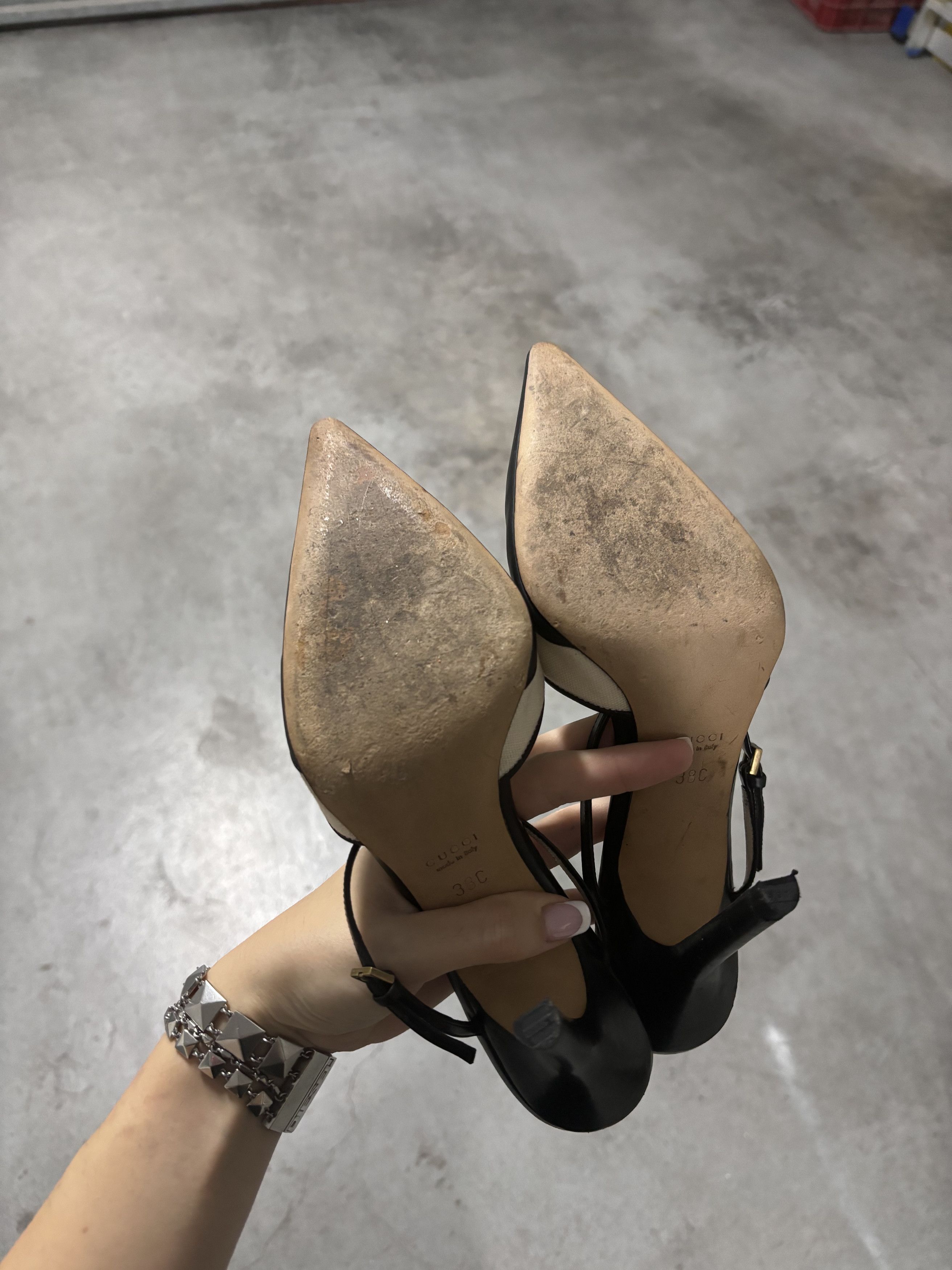 Gucci Gucci B&W Ankle Strap Pointed Toe Heels. Size US 7 / IT 37 - 13 Thumbnail