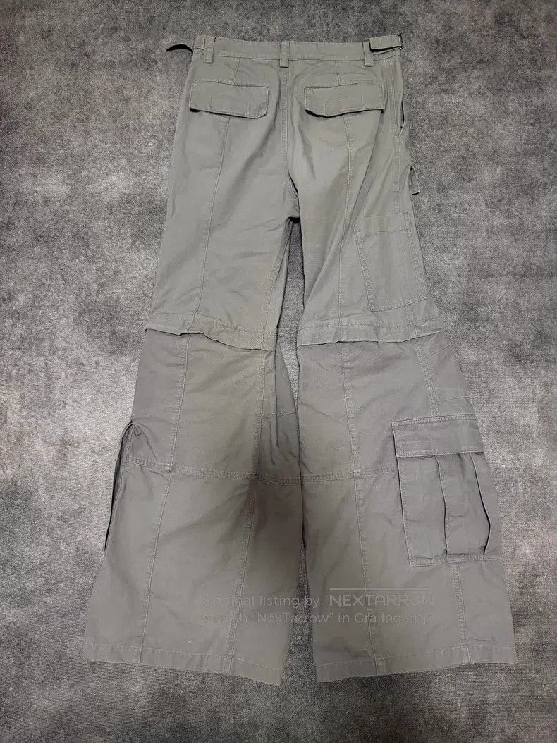 Balenciaga Balenciaga size XS Grey bell bottom cargo work pants Size US 27 - 2 Thumbnail