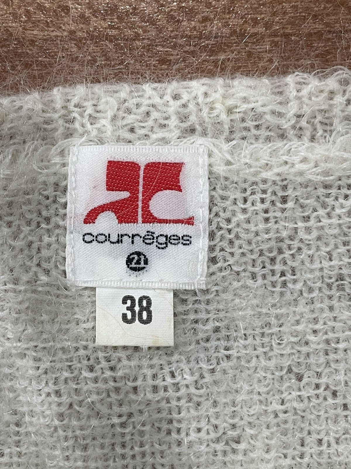 Courreges Courreges mohair short sleeve knitwear Size XS / US 0-2 / IT 36-38 - 4 Thumbnail