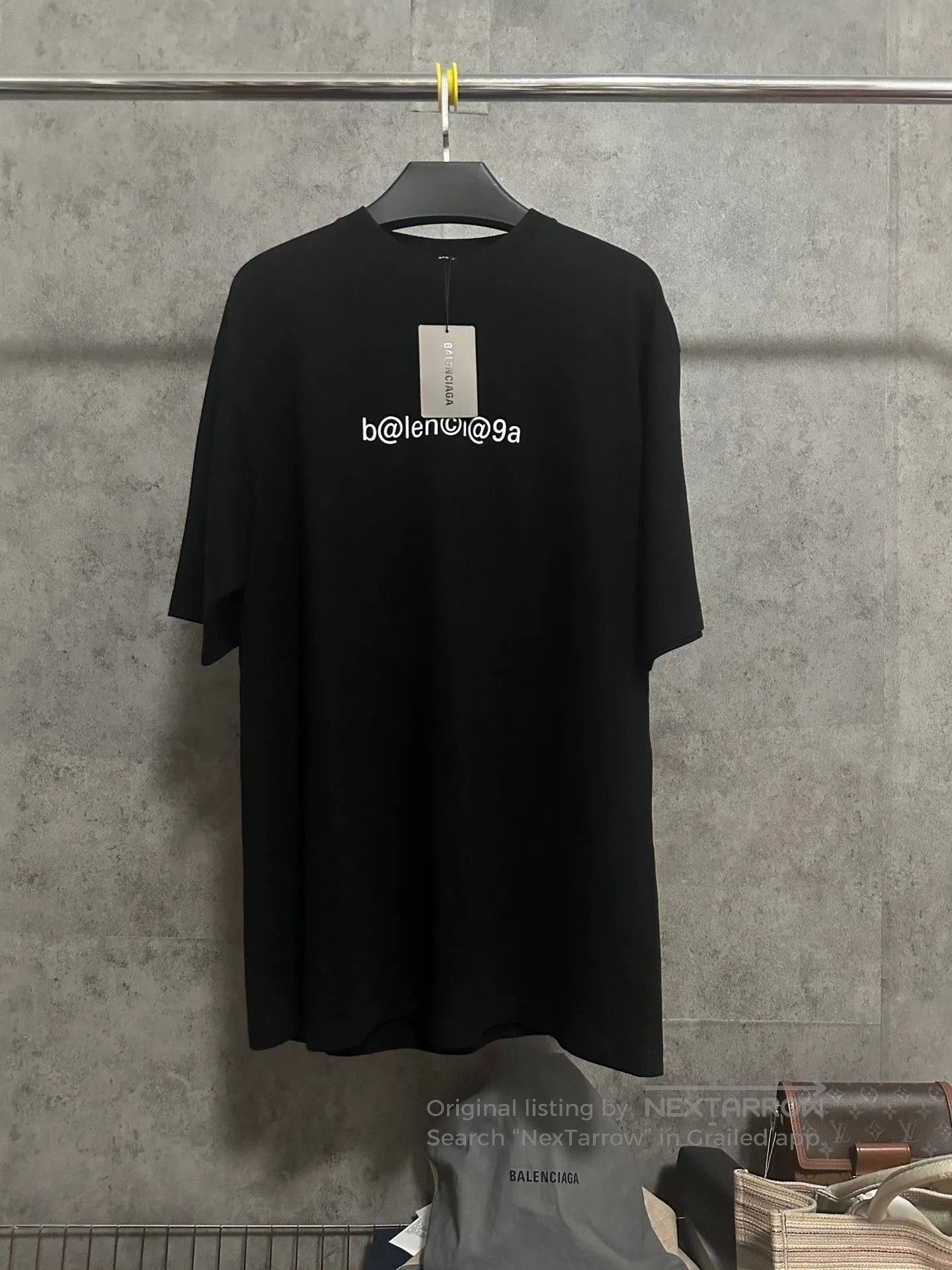 Balenciaga Balenciaga Email Logo Short Sleeve T-Shirt. Size US S / EU 44-46 / 1 - 1 Thumbnail