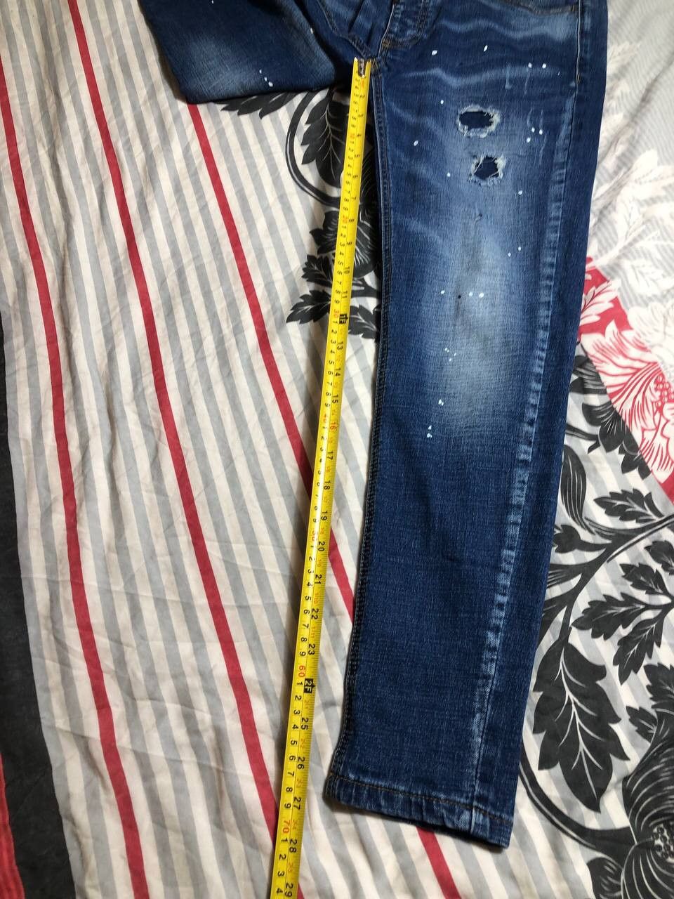 Japanese Brand Dirty Painted Distressed Thrashed Faded Baggy Jeans Y2K Size US 32 / EU 48 - 5 Thumbnail