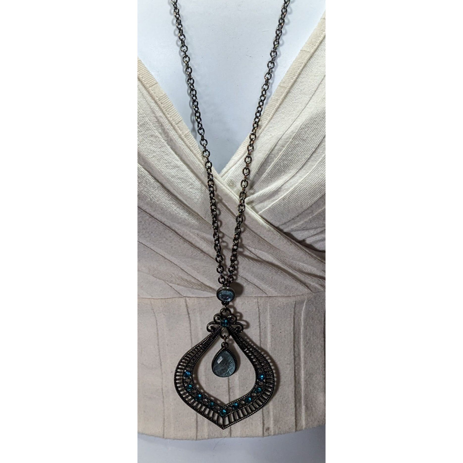 Other Bohemian Teardrop Blue Gemmed Silver Tone Pendant Necklace Size ONE SIZE - 6 Thumbnail