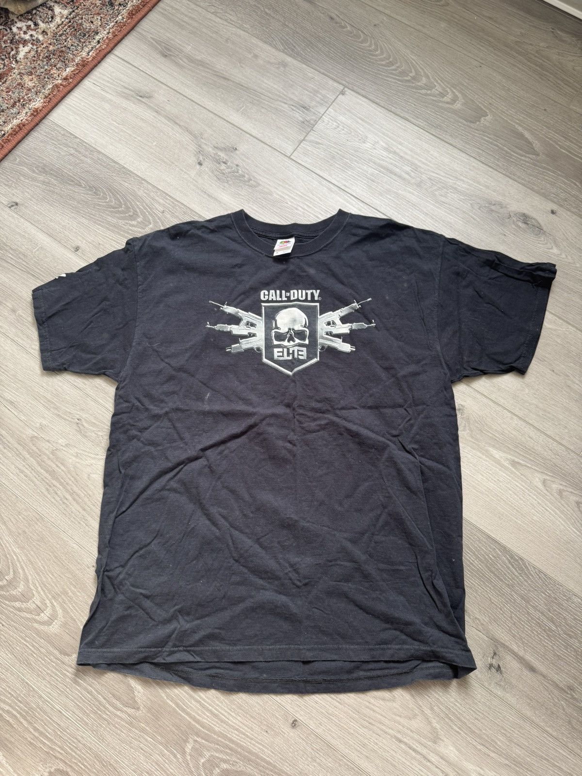 Vintage MW3 promo tee Size US XL / EU 56 / 4 - 1 Thumbnail