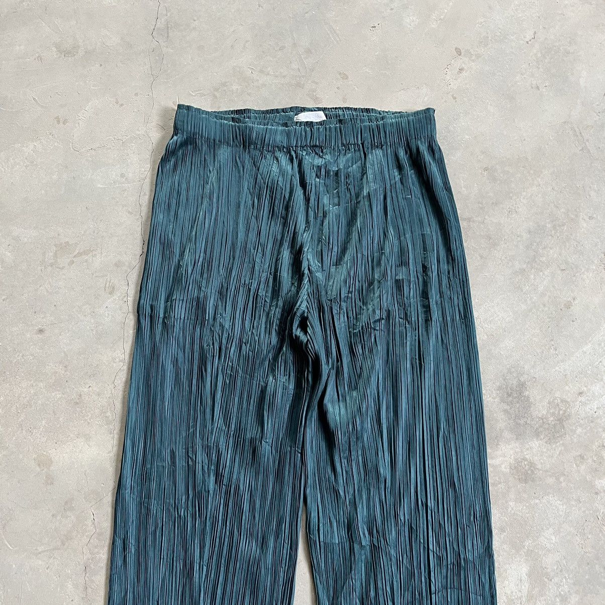 Issey Miyake × Pleats Please Issey Miyake Pleats please trousers Size US 30 / EU 46 - 2 Thumbnail