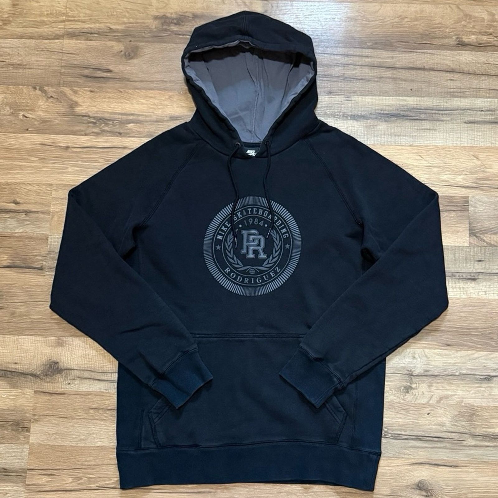 Nike Y2K Nike SB Paul Rodriguez Hoodie Sweatshirt Size US S / EU 44-46 / 1 - 1 Thumbnail