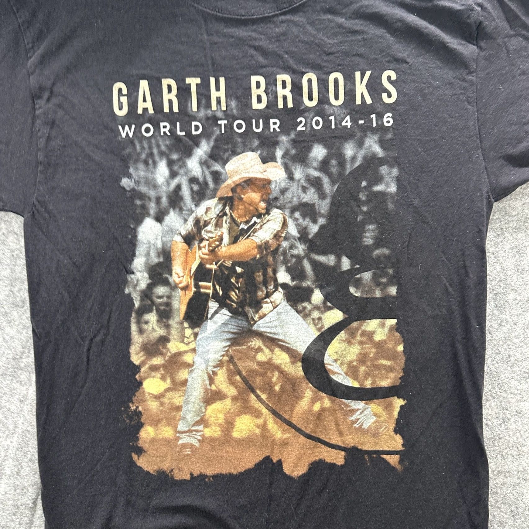 Hanes Garth Brooks Shirt Mens Large Black World Tour 2014-16 Country Music Concert Tee Size US L / EU 52-54 / 3 - 5 Thumbnail