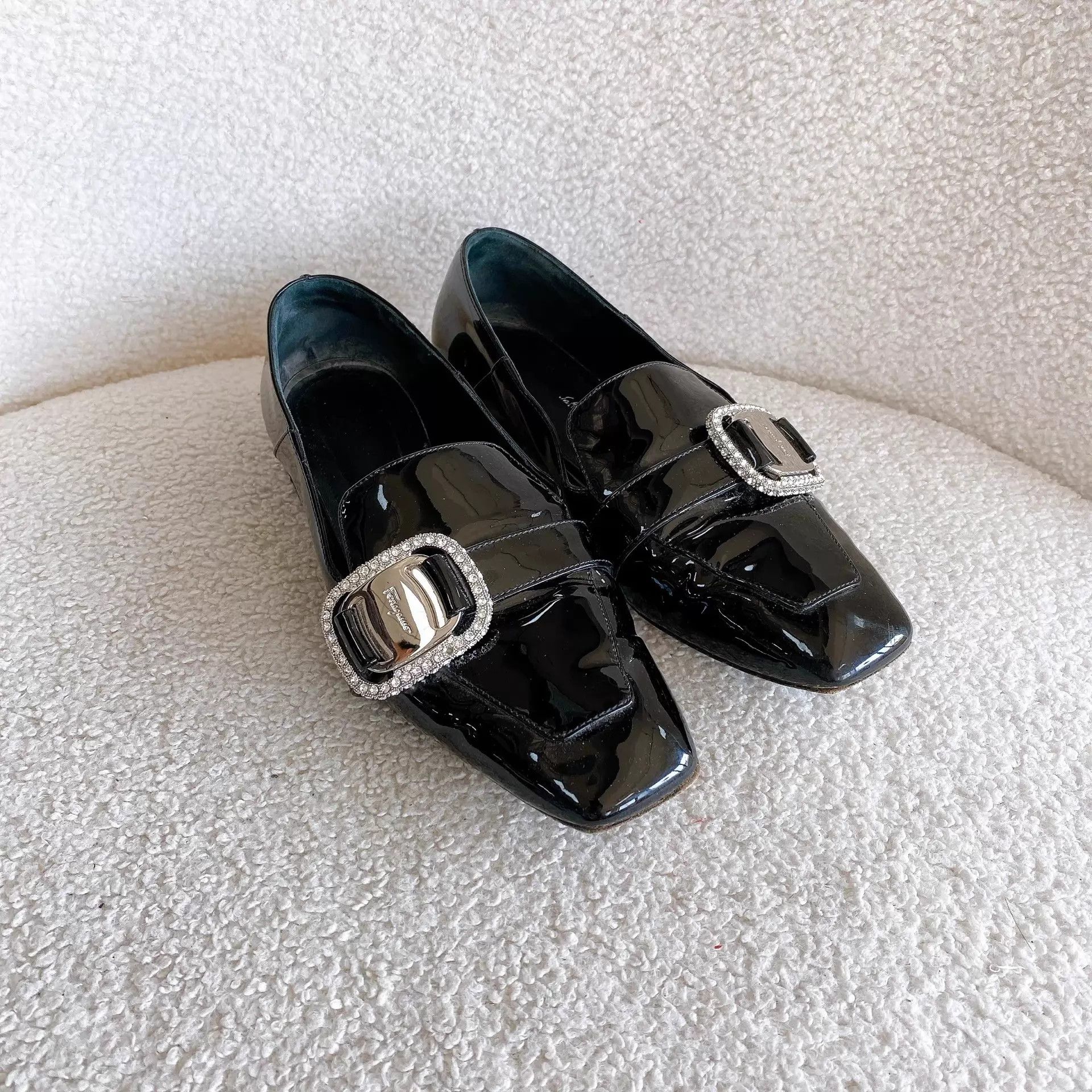 Salvatore Ferragamo Ferragamo Black Patent Low Heel Pumps 5 Size US 5 / IT 35 - 2 Thumbnail