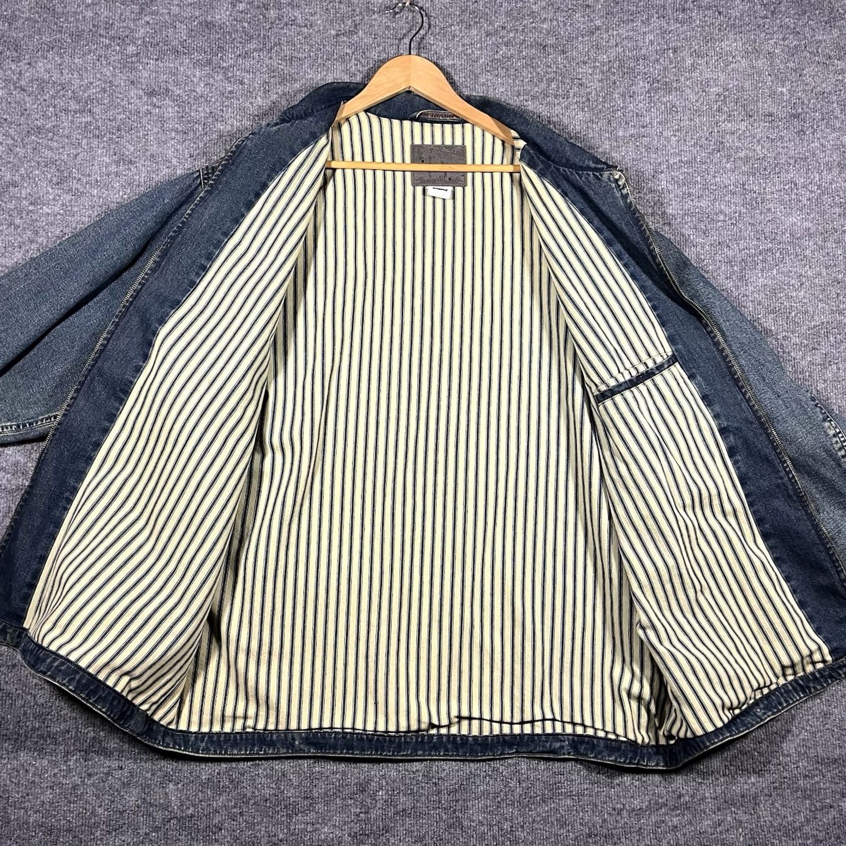 Levi's VINTAGE Levi's Trucker Jacket Lined Denim Jacket Men XL Blue Jeans Coat Size US 36 / EU 52 - 3 Thumbnail
