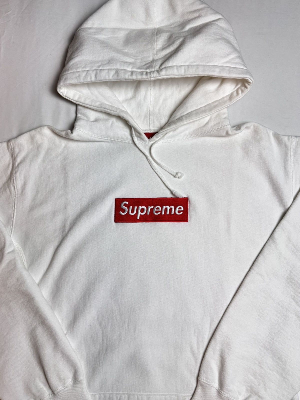 Supreme Supreme Red on White Box Logo Hoodie 2003 Size US XL / EU 56 / 4 - 1 Thumbnail