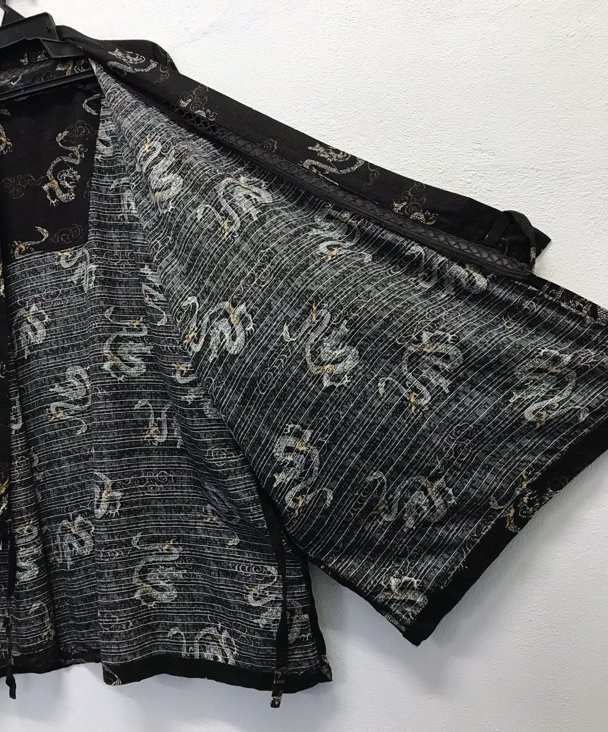 Japanese Brand × Vintage Vintage Dragon Pattern Kimono Size US XL / EU 56 / 4 - 8 Thumbnail