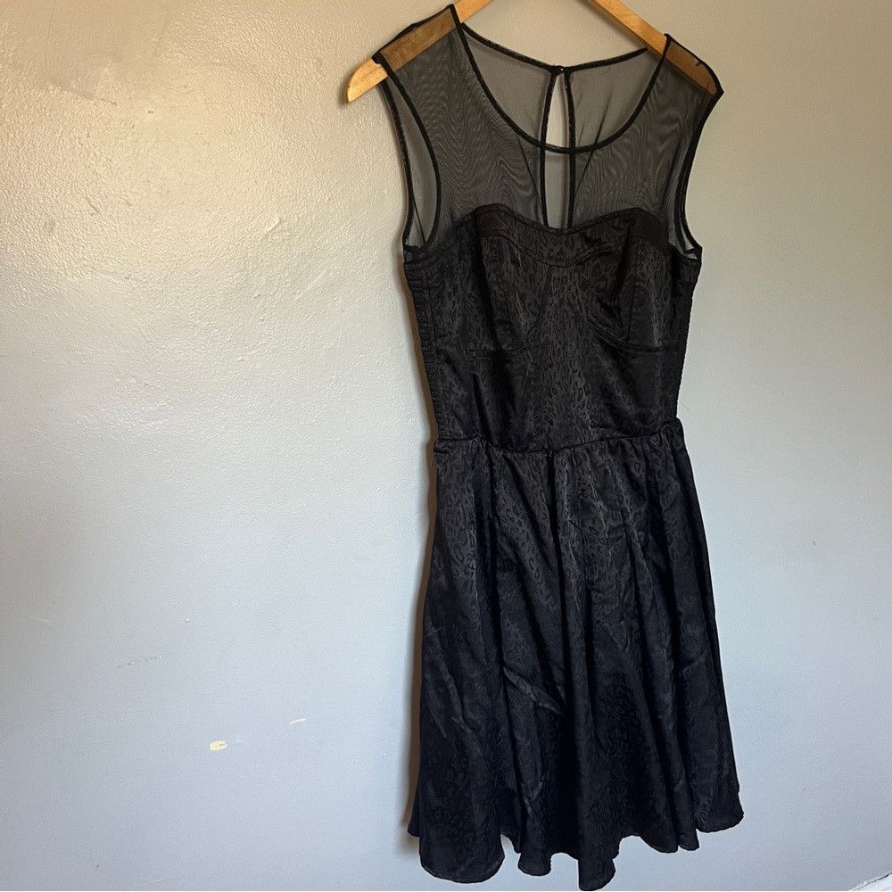 Guess GUESS Sleeveless Black Leopard Dress NWOT Sz.6 Medium Size ONE SIZE - 1 Thumbnail