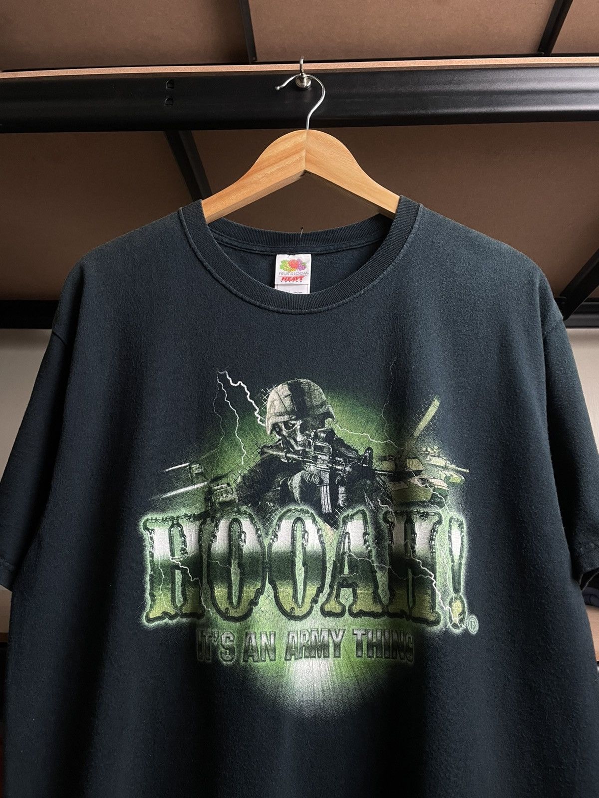Fruit Of The Loom black Fruit of the Loom "HOOAH!! It's An Army Thing" graphic Size US L / EU 52-54 / 3 - 3 Thumbnail