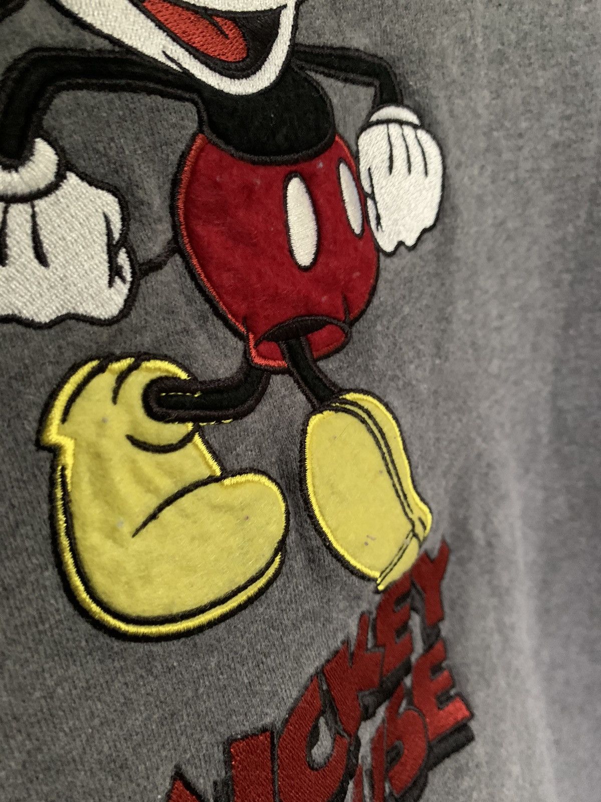 Disney Vintage Mickey Mouse Disney Embroidered Crewneck Sweatshirt Size US XL / EU 56 / 4 - 4 Thumbnail
