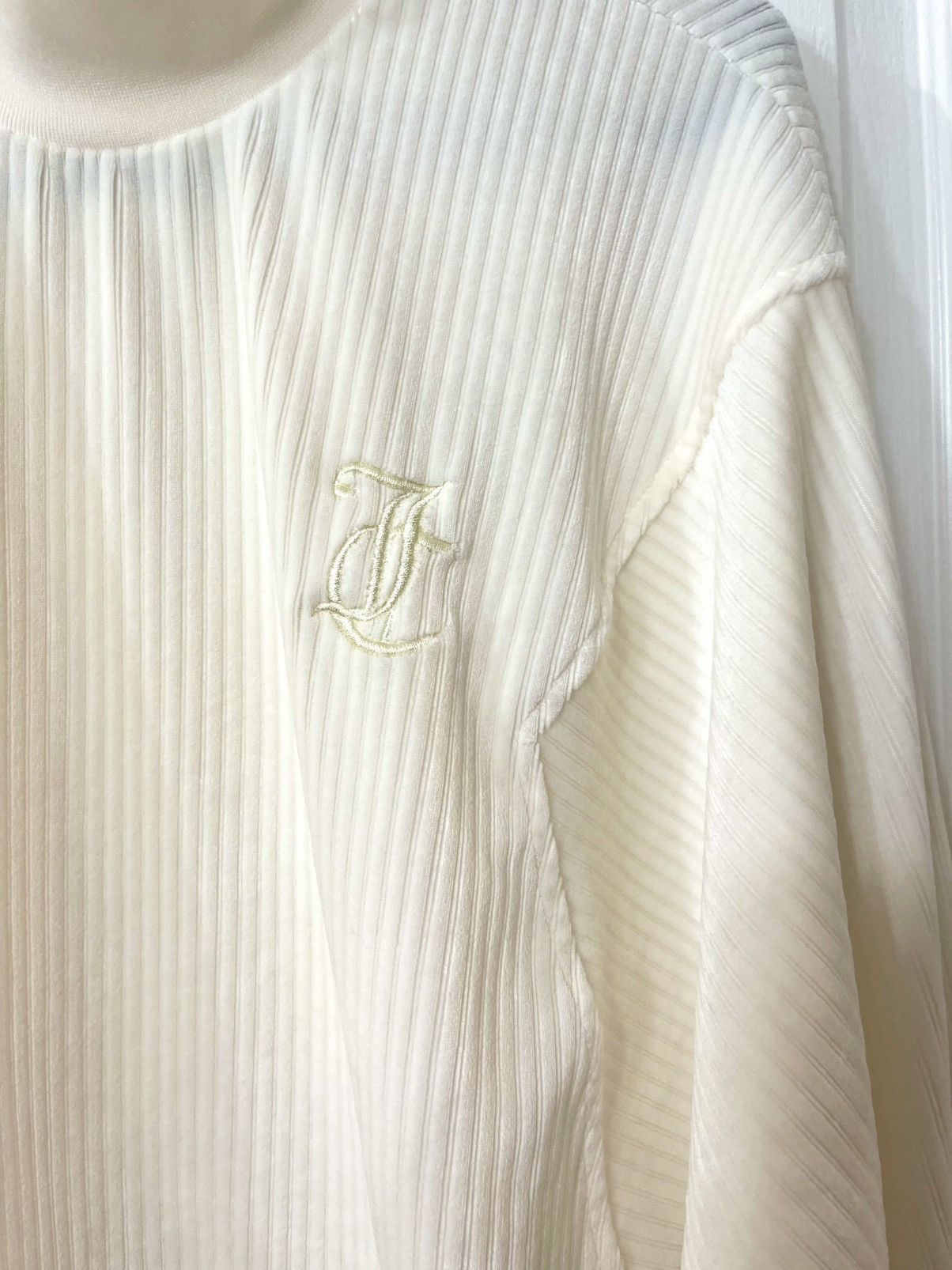 Juicy Couture Juice Couture Ivory Ribbed Pullover Size L / US 10 / IT 46 - 2 Thumbnail