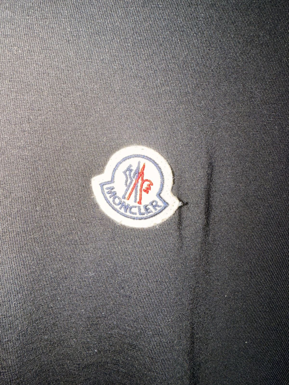 Moncler Moncler Embroidered Logo Tee Size US L / EU 52-54 / 3 - 2 Thumbnail