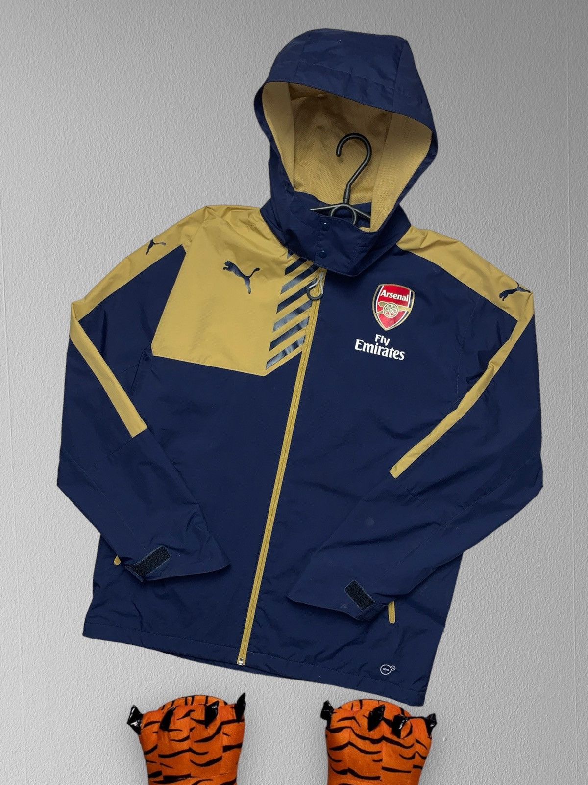 image of Vintage Arsenal Soccer Jacket Puma in Navy, Men's (Size Large)