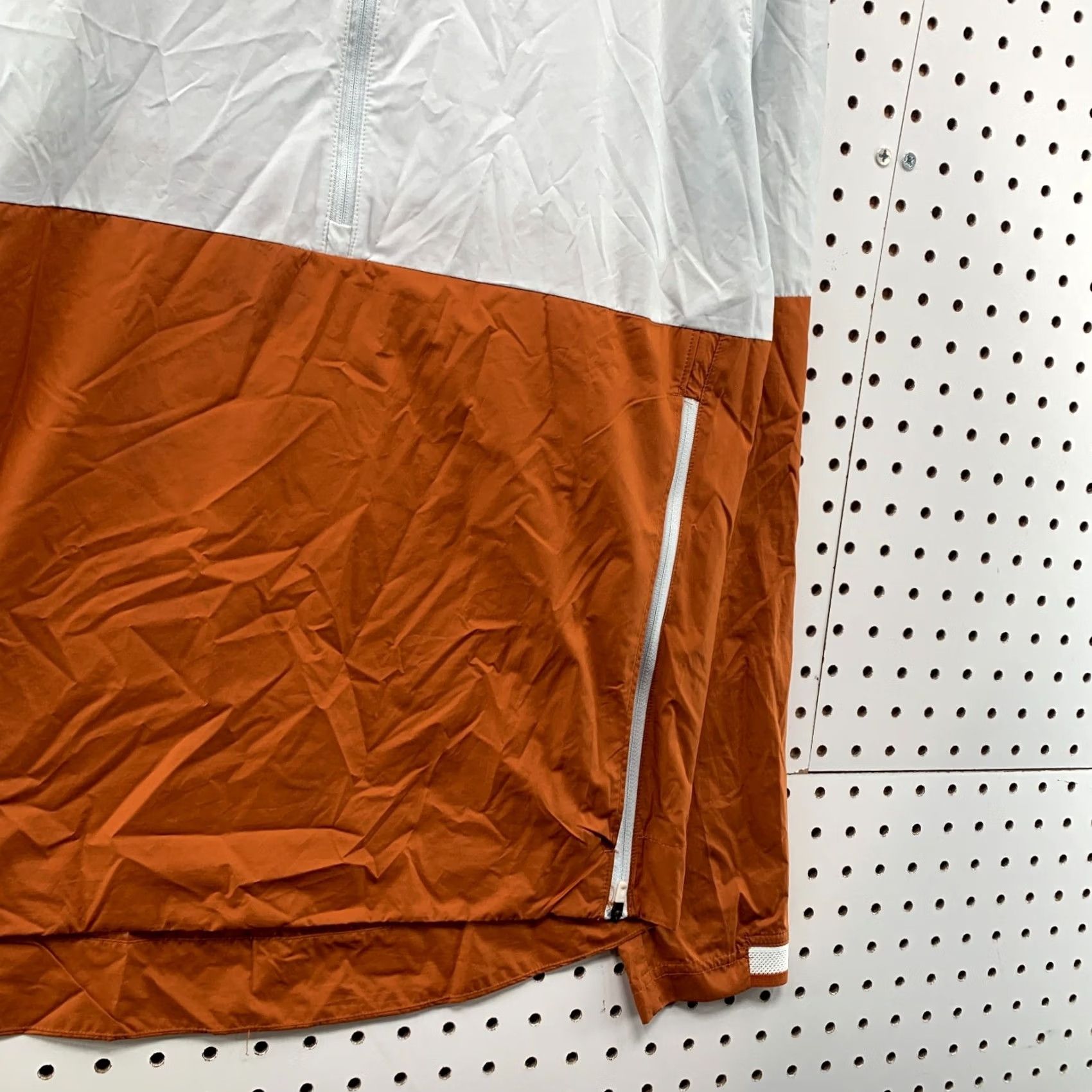 Nike Nike Windbreaker 1/2 Zip Small Pullover White Orange Long Sleeve Collared Mens S Modern Nike Dri-FIT Pullover Windbreaker Size US S / EU 44-46 / 1 - 6 Thumbnail