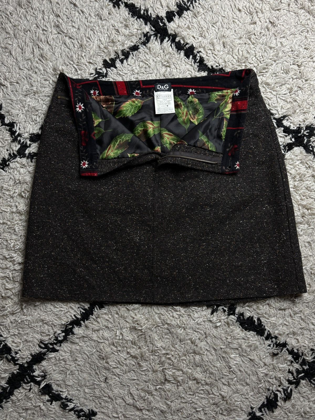 Dolce & Gabbana Dolce & Gabbana Vintage Wool Silk Midi Skirt Y2K Size 28" / US 6 / IT 42 - 8 Thumbnail