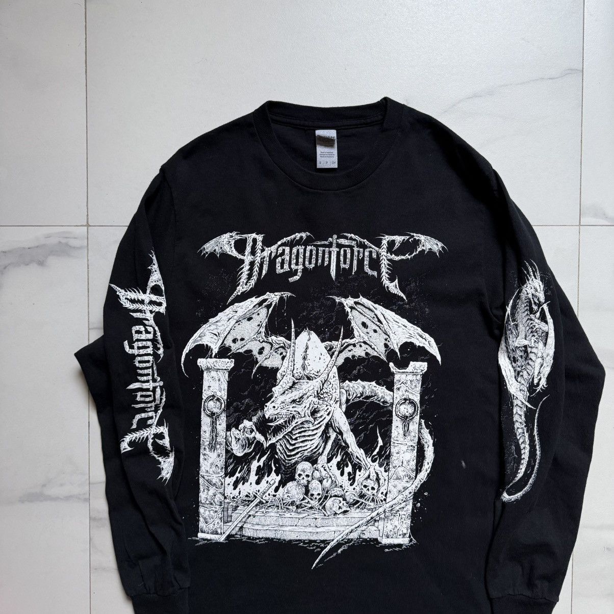 Band Tees DragonForce Death Dragon Long Sleeve T-Shirt Size US S / EU 44-46 / 1 - 4 Thumbnail