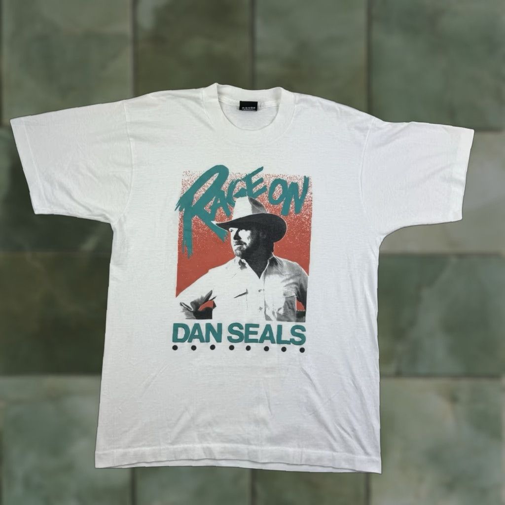 Vintage VINTAGE Dan Seals T-Shirt Adult Large White 90s Country Music Band Tee Screen Stars 80s Mens USA Size US L / EU 52-54 / 3 - 1 Thumbnail