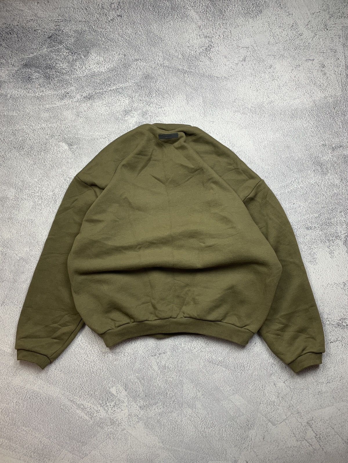 Fear of God Essentials Fear of God Olive Crewneck 1977 Sweatshirt M Size US M / EU 48-50 / 2 - 9 Thumbnail