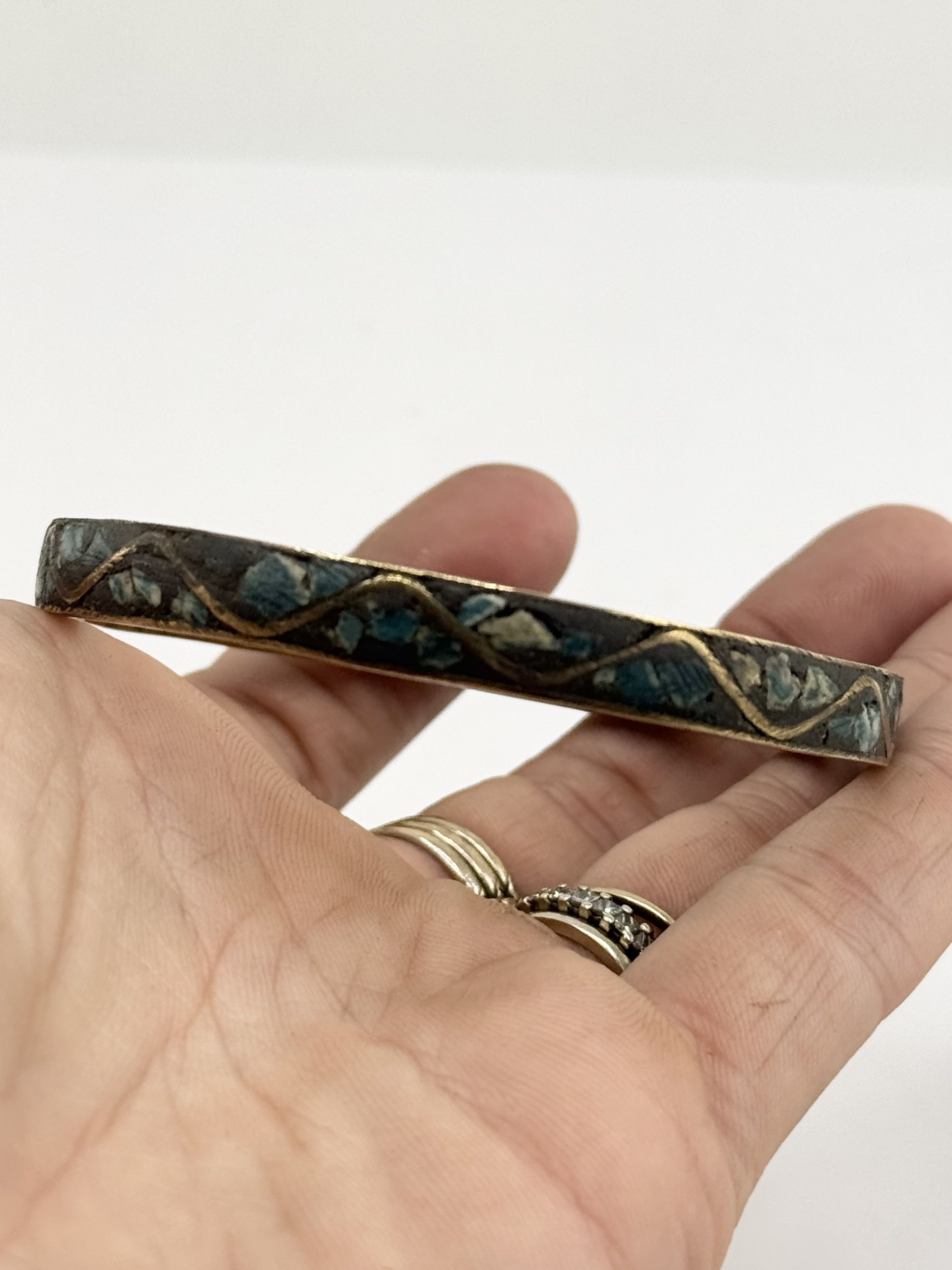 Vintage Vintage turquoise stone inlay bangle bracelet Size ONE SIZE - 4 Thumbnail