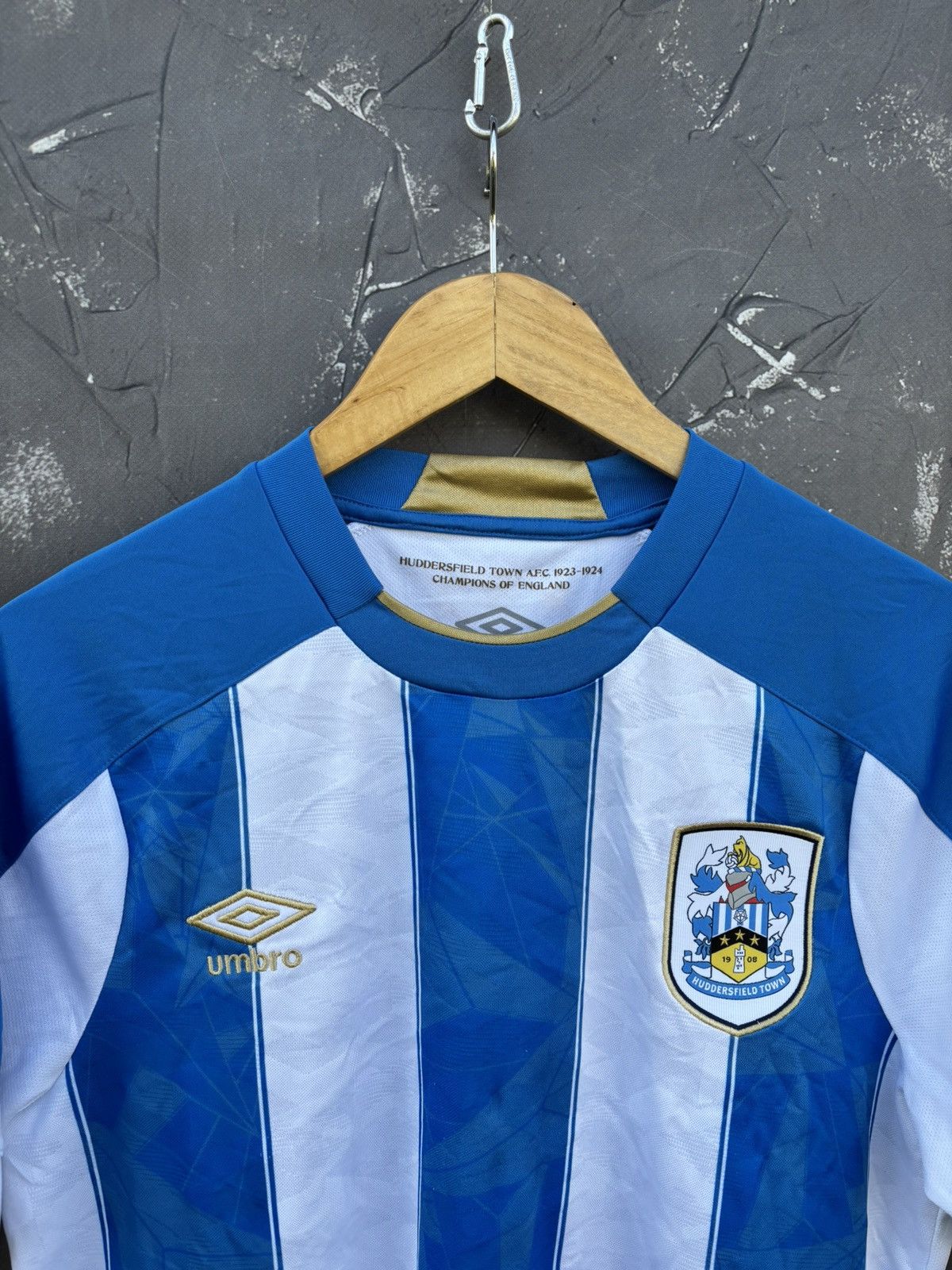 Umbro HUDDERSFIELD TOWN JACK RUDONI #8 jersey Size US S / EU 44-46 / 1 - 4 Thumbnail