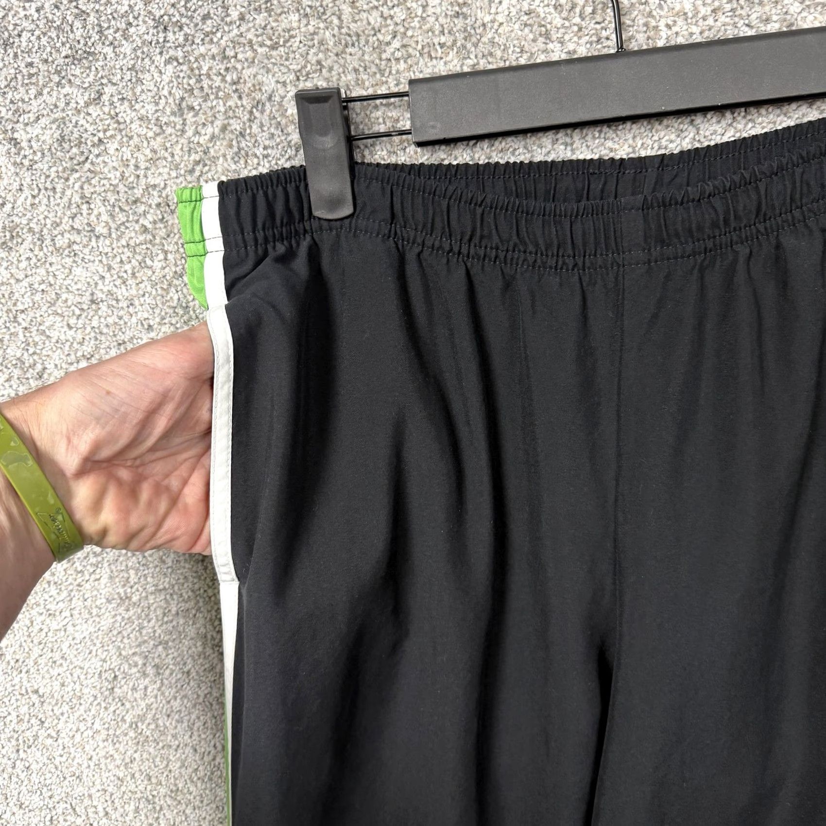 Nike Vtg Nike Track Pants XL 34x29.5 Black Men Regular Size 34 Inseam 29 Nike Swoosh Pockets Side Stripe Athletic Athleisure Retro Vintage Casual Updated Size US 36 / EU 52 - 6 Thumbnail