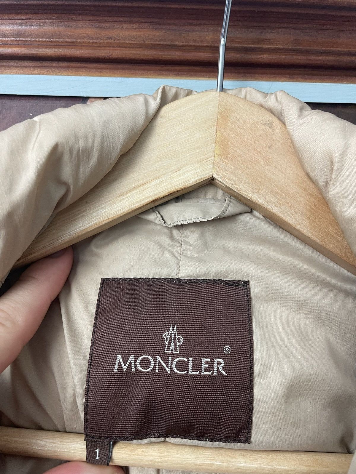 Moncler Moncler Women Puffer Down Jacket Vintage Woman Designer Size M / US 6-8 / IT 42-44 - 3 Thumbnail